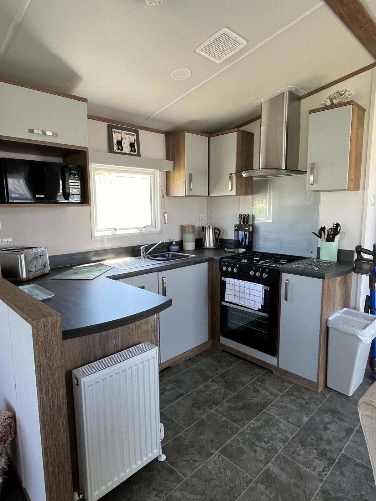 Visma Caravan Llanddwywe Dış mekan fotoğraf