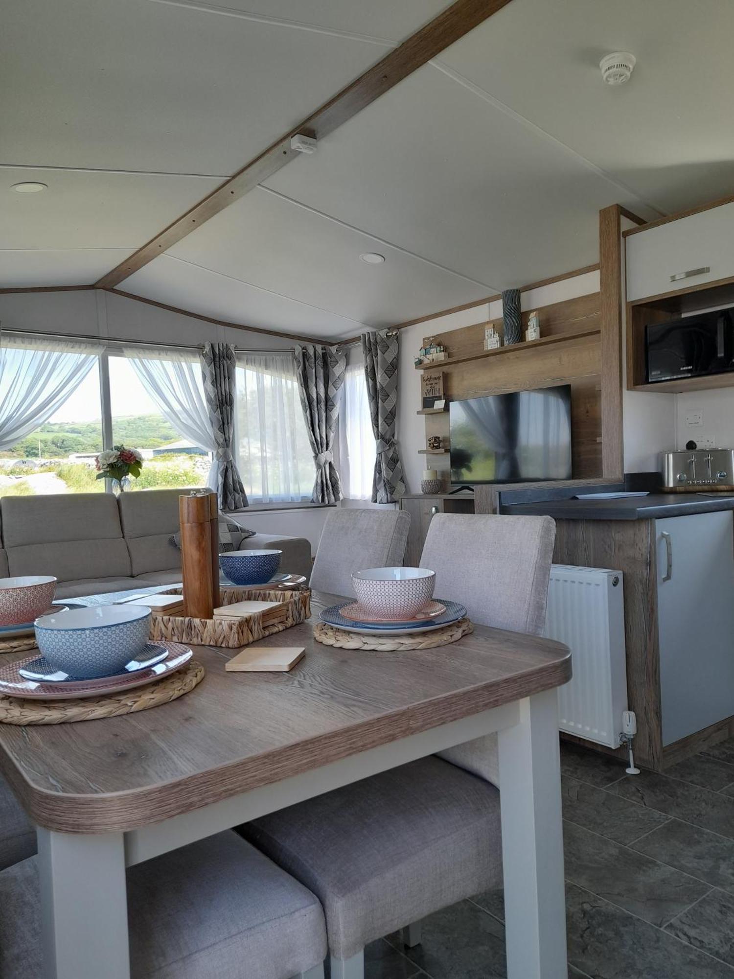 Visma Caravan Llanddwywe Dış mekan fotoğraf