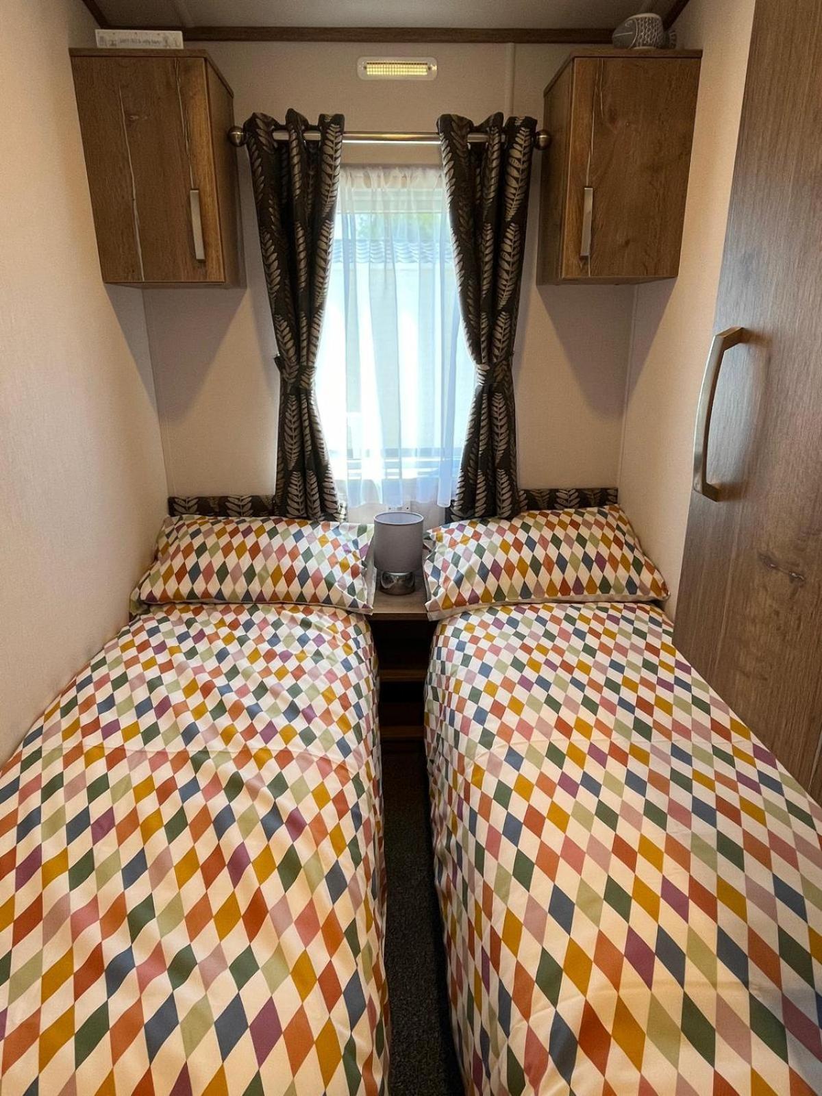 Visma Caravan Llanddwywe Dış mekan fotoğraf